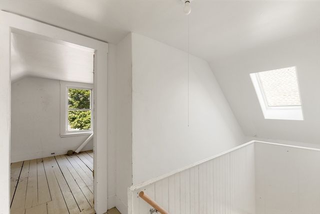 17 Osgood St, Salem, MA 01970