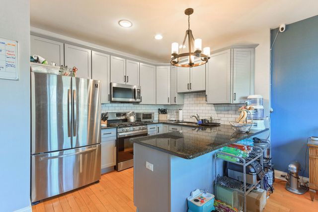 6600 S KENWOOD Avenue 1, Chicago, IL 60637