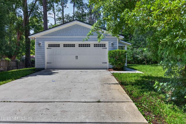 3029 BESSENT Road, Jacksonville, FL 32218
