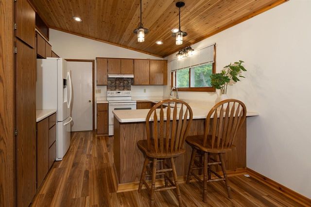 709 S GRANDVIEW STREET, Wittenberg, WI 54499