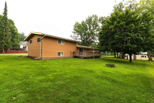 709 S GRANDVIEW STREET, Wittenberg, WI 54499