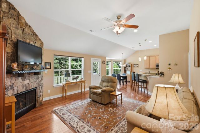 107 E Vista View Place, Mooresville, NC 28117