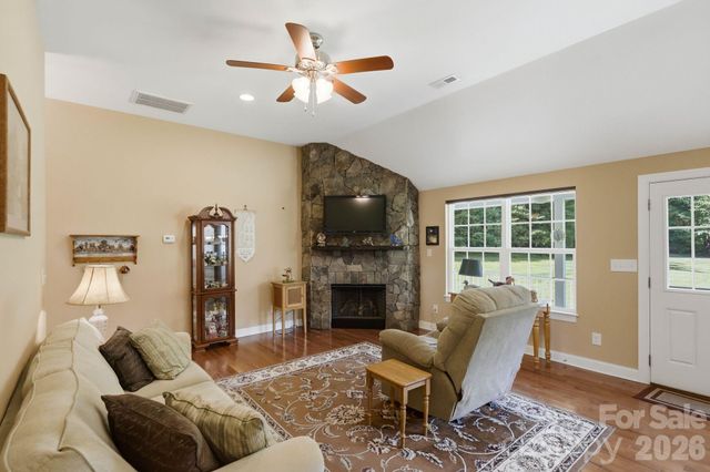 107 E Vista View Place, Mooresville, NC 28117