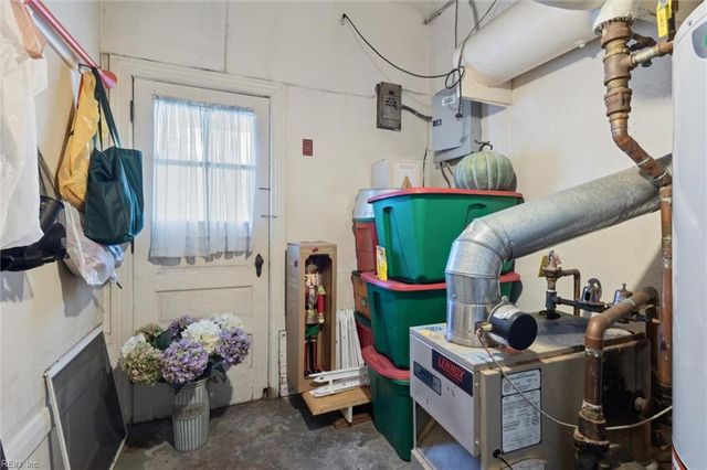 108 Chesterfield RD, Hampton, VA 23661