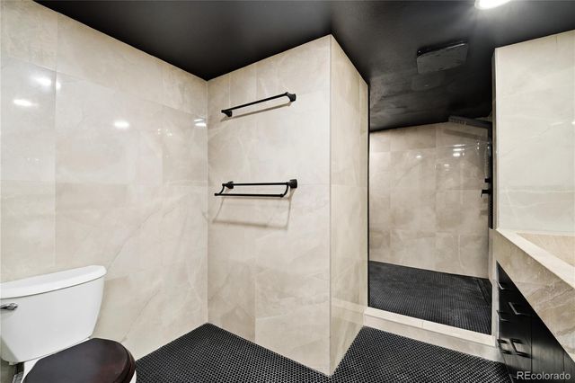 27 Beacon Hill Lane, Greenwood Village, CO 80111
