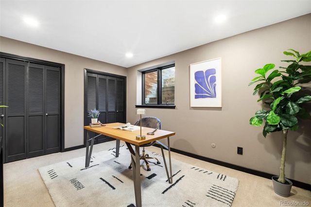 27 Beacon Hill Lane, Greenwood Village, CO 80111
