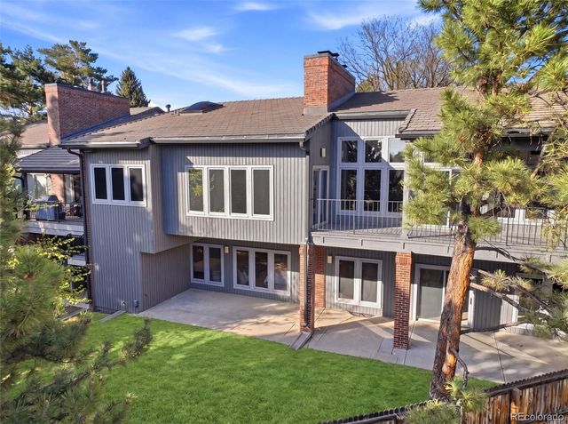 27 Beacon Hill Lane, Greenwood Village, CO 80111
