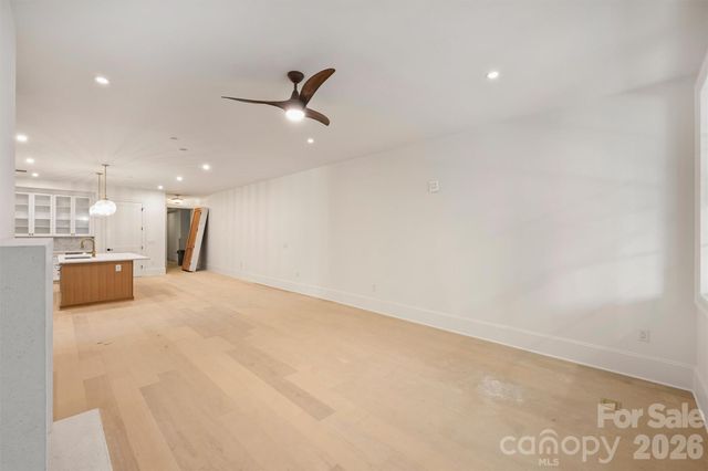 409 Queens Road 304, Charlotte, NC 28207
