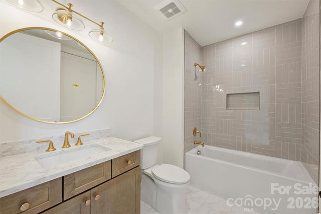 409 Queens Road 304, Charlotte, NC 28207