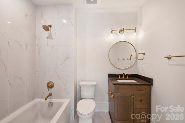 409 Queens Road 304, Charlotte, NC 28207
