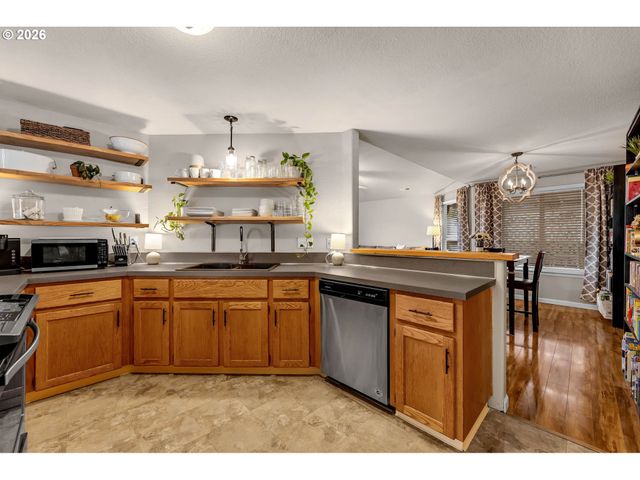 17614 Se 24TH Cir, Vancouver, WA 98683