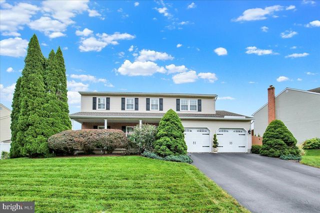 3104 DANIEL DR, Sinking Spring, PA 19608