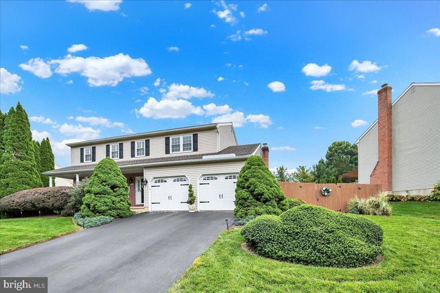3104 DANIEL DR, Sinking Spring, PA 19608
