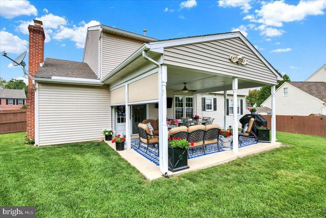 3104 DANIEL DR, Sinking Spring, PA 19608