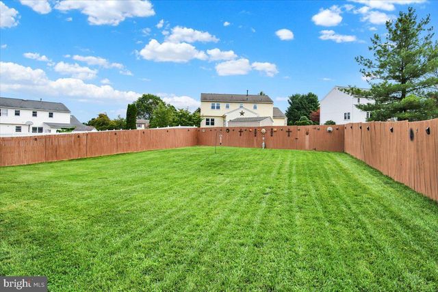 3104 DANIEL DR, Sinking Spring, PA 19608