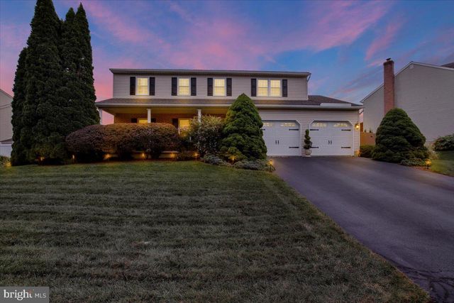 3104 DANIEL DR, Sinking Spring, PA 19608