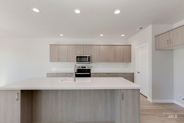 17441 N Union Springs Pl, Nampa, ID 83687