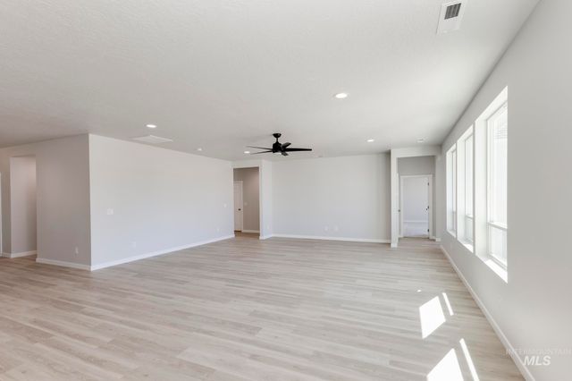 17441 N Union Springs Pl, Nampa, ID 83687