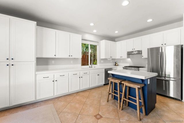 695 Feather Drive, San Marcos, CA 92069