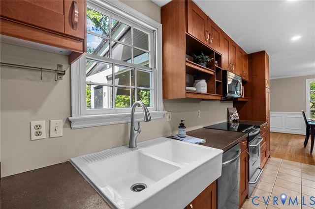 1700 Winding Way, North Chesterfield, VA 23235