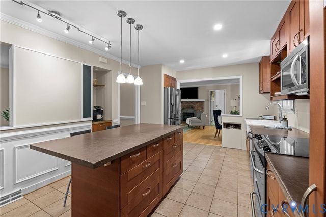 1700 Winding Way, North Chesterfield, VA 23235