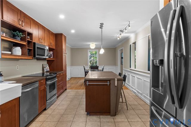 1700 Winding Way, North Chesterfield, VA 23235