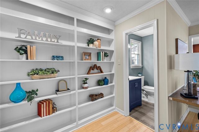 1700 Winding Way, North Chesterfield, VA 23235