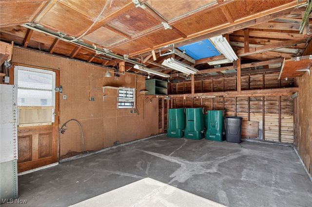 5493 Thomas Street, Maple Heights, OH 44137