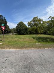 3811 20th Street, Gulfport, MS 39501