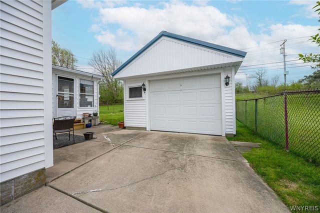 5115 Morgan Parkway, Hamburg, NY 14075
