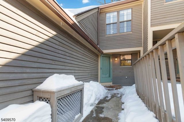 16 Quincy Ln, West Milford Twp., NJ 07480