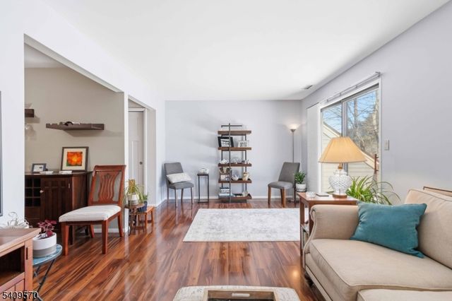 16 Quincy Ln, West Milford Twp., NJ 07480