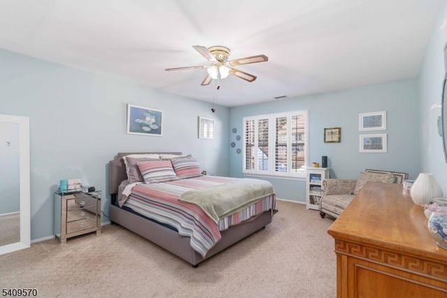 16 Quincy Ln, West Milford Twp., NJ 07480