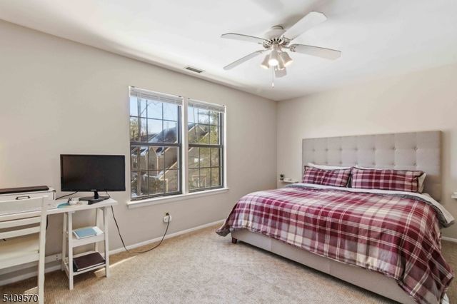 16 Quincy Ln, West Milford Twp., NJ 07480