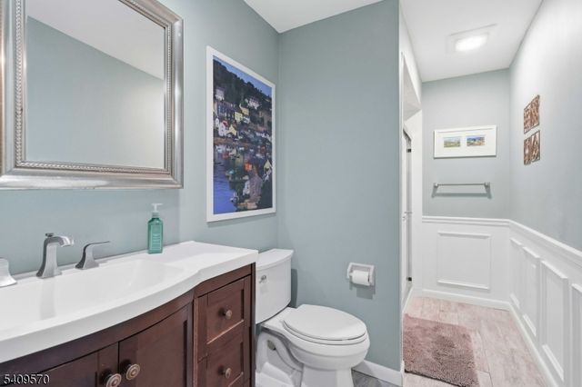 16 Quincy Ln, West Milford Twp., NJ 07480