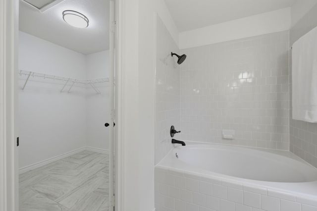 375 Rhodes LN, Wimberley, TX 78676