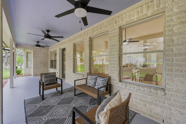 375 Rhodes LN, Wimberley, TX 78676