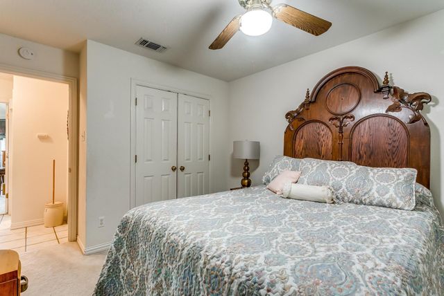 2624 SW Hulen Street, Burleson, TX 76028