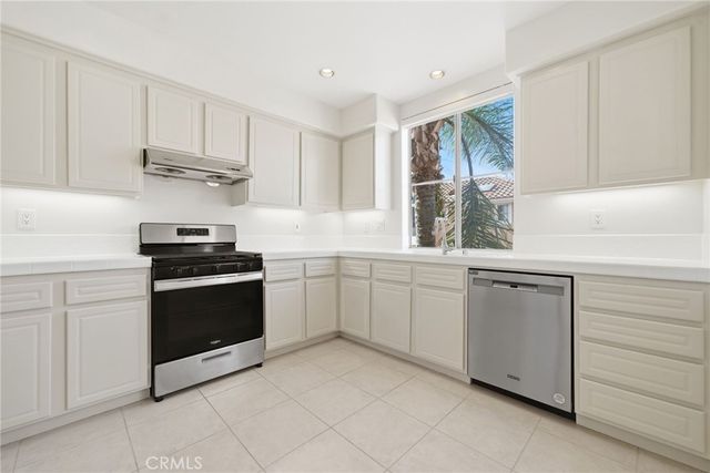 1406 Reggio Aisle, Irvine, CA 92606