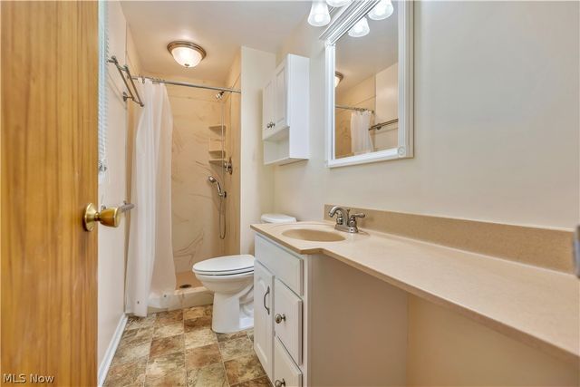 5205 Huckleberry Street NW, North Canton, OH 44720