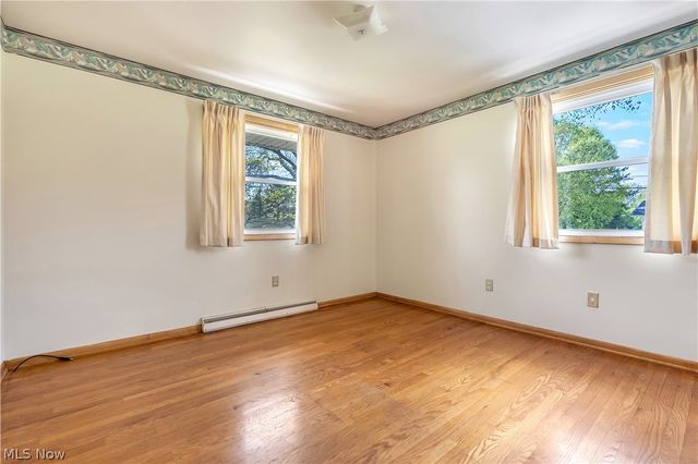 5205 Huckleberry Street NW, North Canton, OH 44720