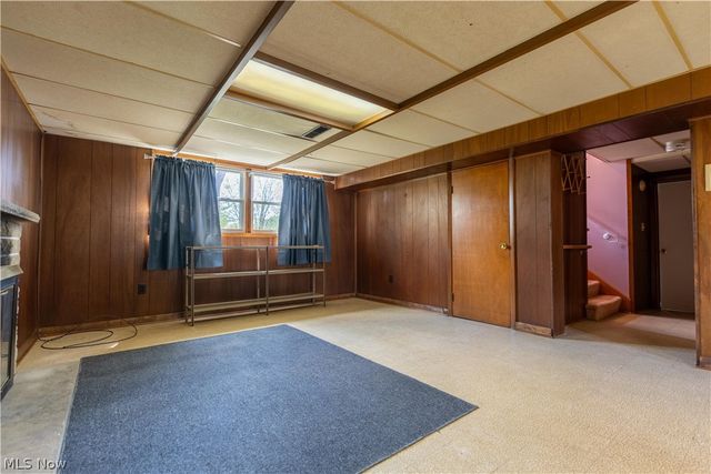 5205 Huckleberry Street NW, North Canton, OH 44720