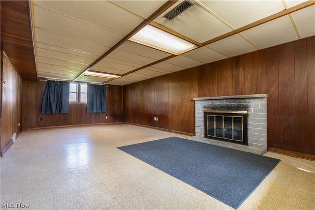 5205 Huckleberry Street NW, North Canton, OH 44720