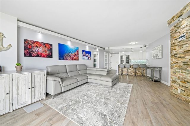 700 E Ocean Boulevard 1208, Long Beach, CA 90802