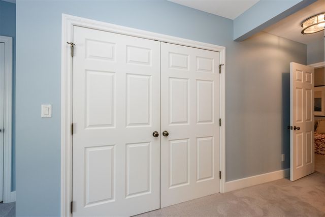 911 Lake Boulevard, Saint Joseph, MI 49085