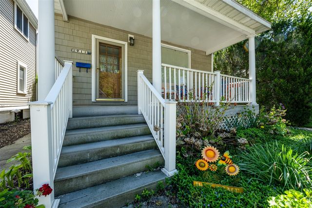911 Lake Boulevard, Saint Joseph, MI 49085
