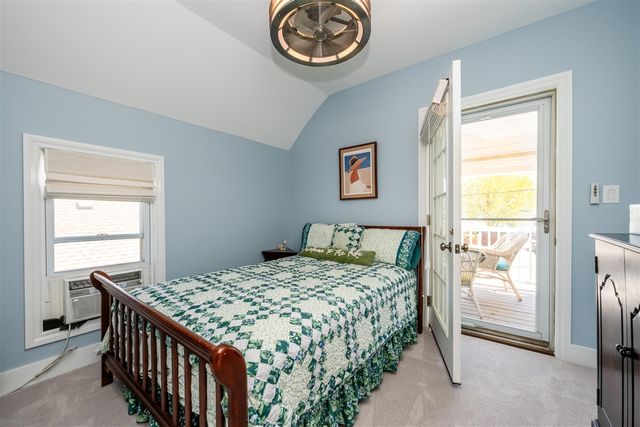 911 Lake Boulevard, Saint Joseph, MI 49085