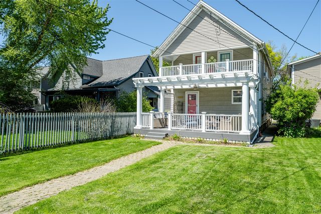 911 Lake Boulevard, Saint Joseph, MI 49085