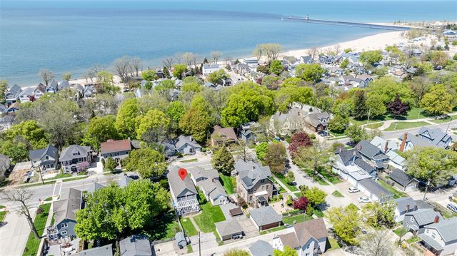 911 Lake Boulevard, Saint Joseph, MI 49085