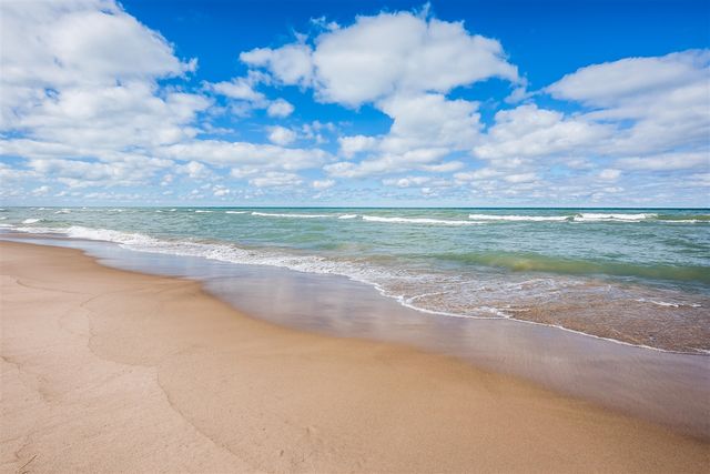 911 Lake Boulevard, Saint Joseph, MI 49085